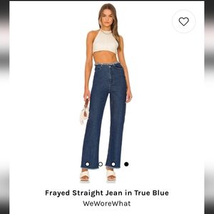 Frayed True Blue Jeanin Blue
